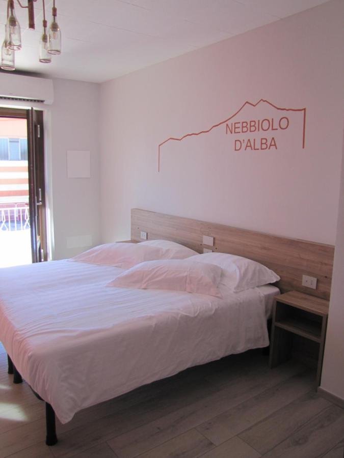 Vino E Turismo Hotel San Defedente di Cervasca ภายนอก รูปภาพ